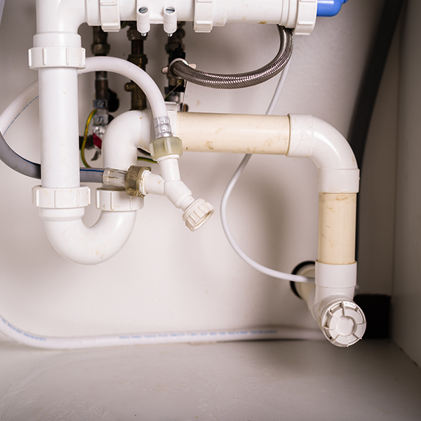 Below the Kitchen Sink: Dealing With Kitchen Drain Pipe Leaks - Water  Extraction Experts